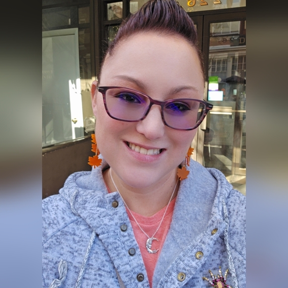 Meet your Posher, Danielle - Picture 7 of 9